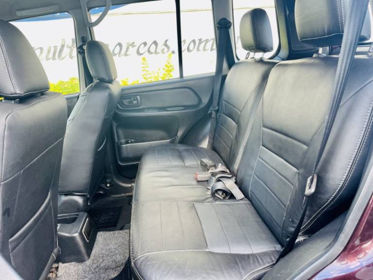 MITSUBISHI - PAJERO TR4 - 2012/2012 - Vermelha - R$ 61.900,00