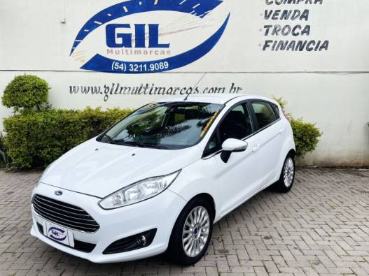 FORD - FIESTA - 2015/2016 - Branca - R$ 53.900,00