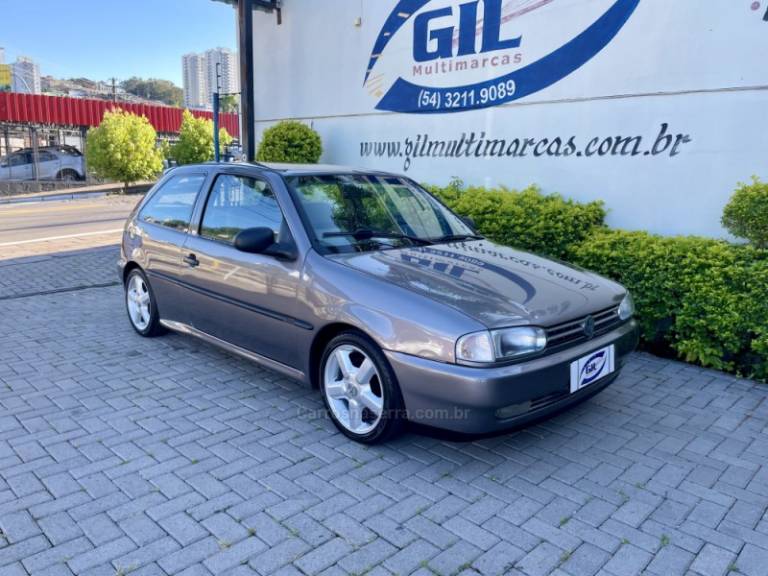 VOLKSWAGEN - GOL - 1996/1996 - Bege - R$ 29.900,00