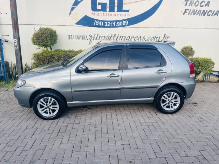 FIAT - PALIO - 2005/2005 - Prata - R$ 23.900,00