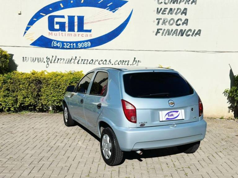 CHEVROLET - CELTA - 2009/2010 - Prata - R$ 25.900,00
