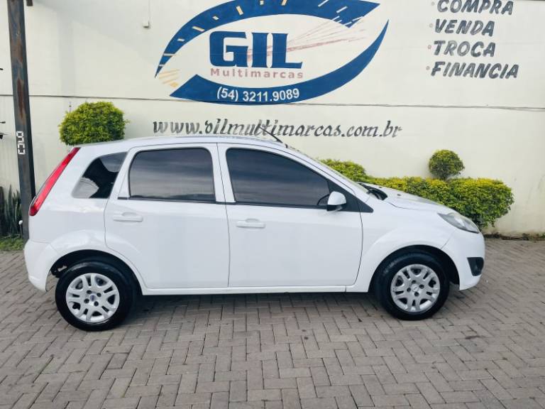 FORD - FIESTA - 2013/2013 - Branca - R$ 32.900,00