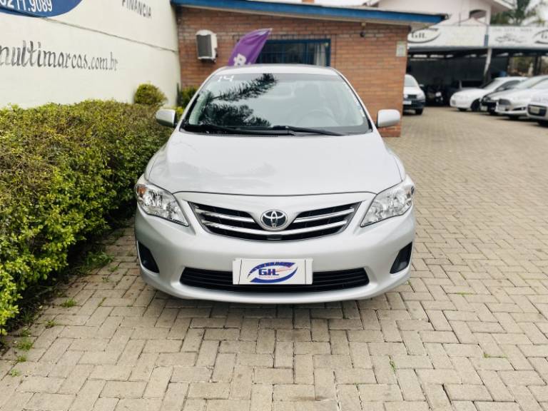 TOYOTA - COROLLA - 2014/2014 - Prata - R$ 66.900,00