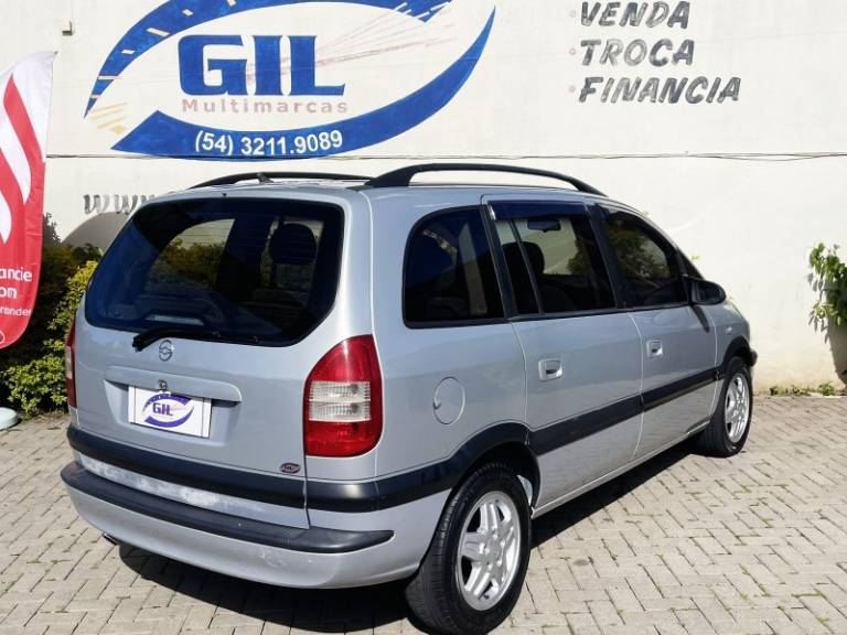 CHEVROLET - ZAFIRA - 2001/2001 - Prata - R$ 23.900,00