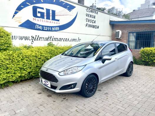 FORD - FIESTA - 2015/2015 - Prata - R$ 49.900,00